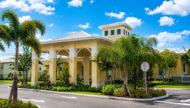 142 SE 28th Ter 6, Homestead, FL 33033