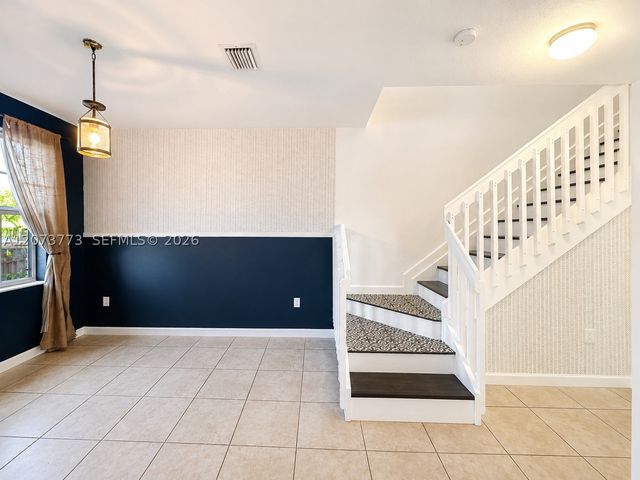 142 SE 28th Ter 6, Homestead, FL 33033