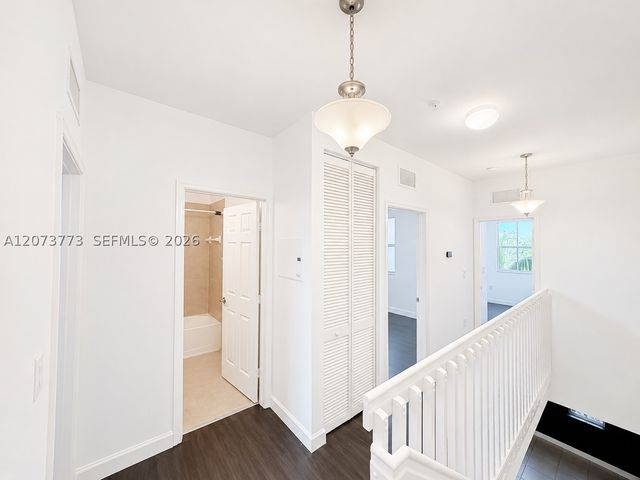 142 SE 28th Ter 6, Homestead, FL 33033