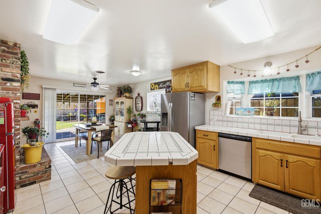 4536 Kevin Drive, Bakersfield, CA 93308