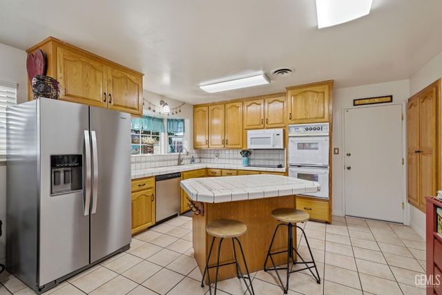 4536 Kevin Drive, Bakersfield, CA 93308