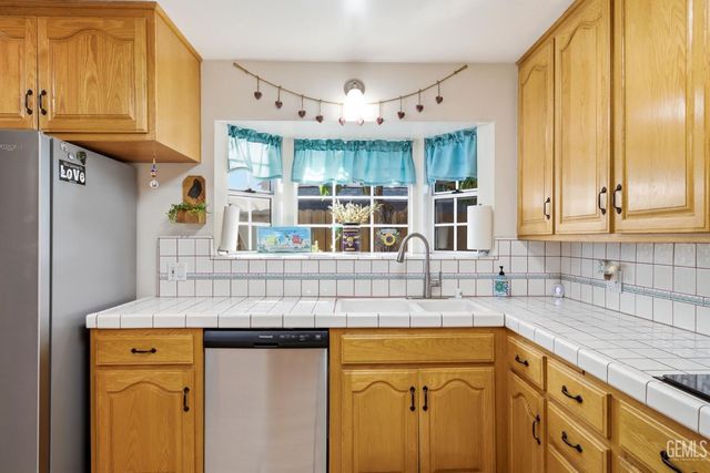 4536 Kevin Drive, Bakersfield, CA 93308