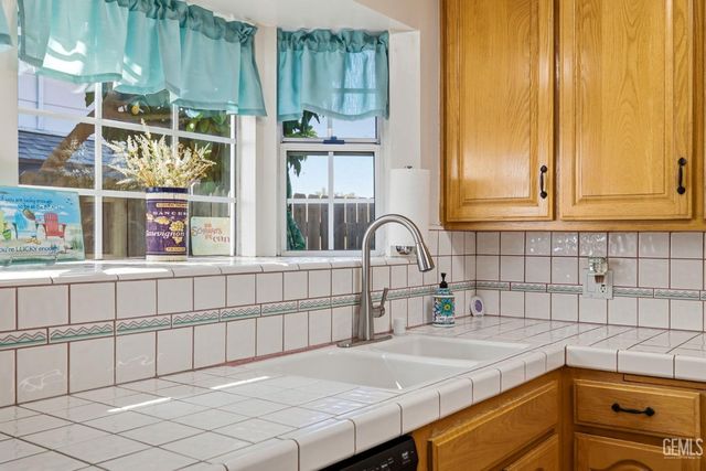 4536 Kevin Drive, Bakersfield, CA 93308