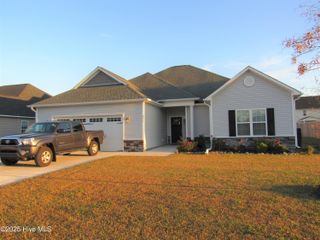 291 Crossroads Store Drive, Jacksonville, NC 28546