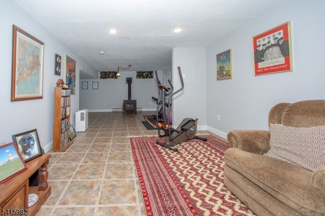 6 Clydesdale Ridge Rd, Wantage Twp., NJ 07461