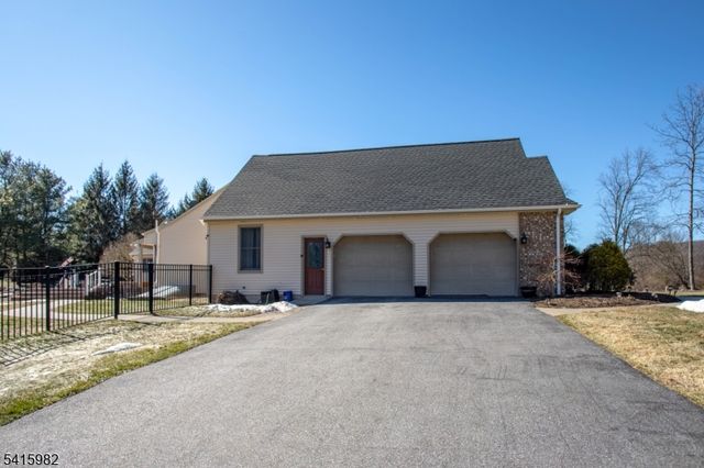 6 Clydesdale Ridge Rd, Wantage Twp., NJ 07461