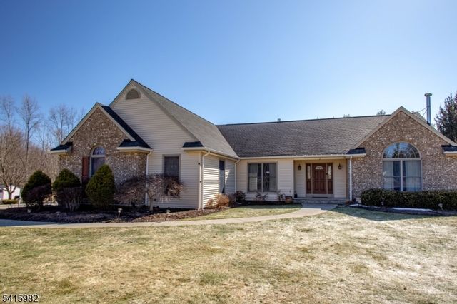 6 Clydesdale Ridge Rd, Wantage Twp., NJ 07461