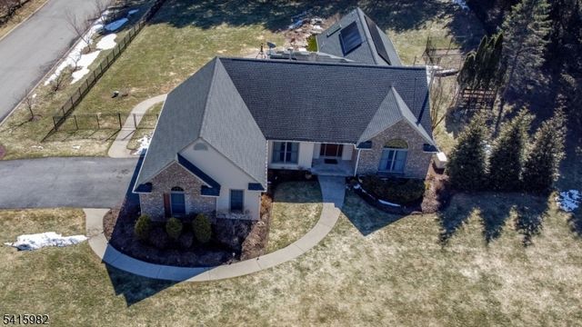 6 Clydesdale Ridge Rd, Wantage Twp., NJ 07461