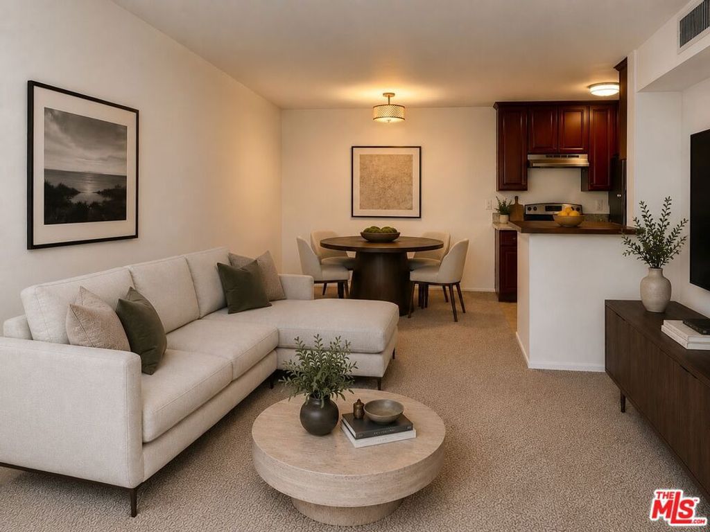 8530 Holloway Drive 222, West Hollywood, CA 90069 — photo 2