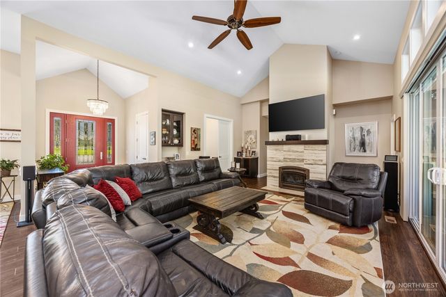 24 Moser Lane, Orondo, WA 98843