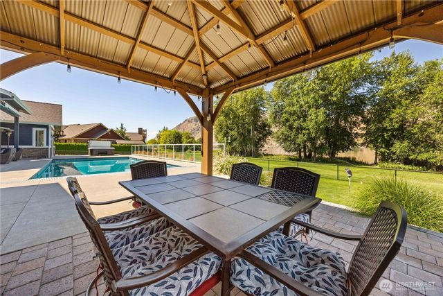 24 Moser Lane, Orondo, WA 98843