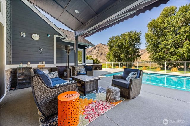 24 Moser Lane, Orondo, WA 98843