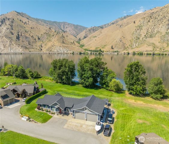 24 Moser Lane, Orondo, WA 98843