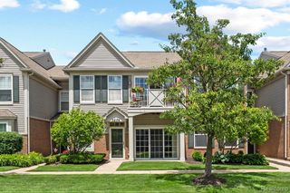 3276 Theodore E 2, Wixom, MI 48393