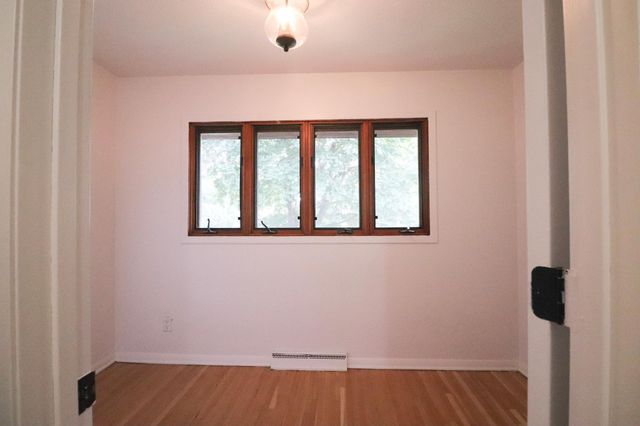 2012 2nd Street N, South Saint Paul, MN 55075