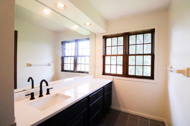 2012 2nd Street N, South Saint Paul, MN 55075