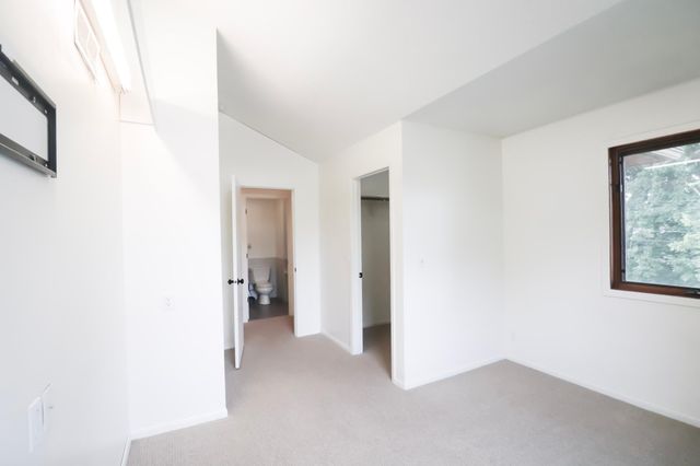 2012 2nd Street N, South Saint Paul, MN 55075