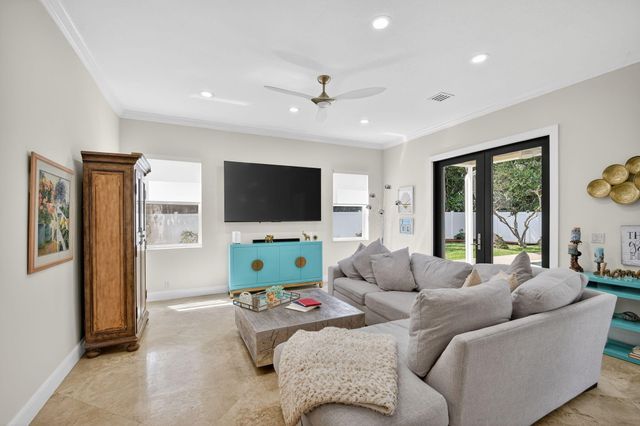 7249 NE Bay Harbour Avenue, Boca Raton, FL 33487