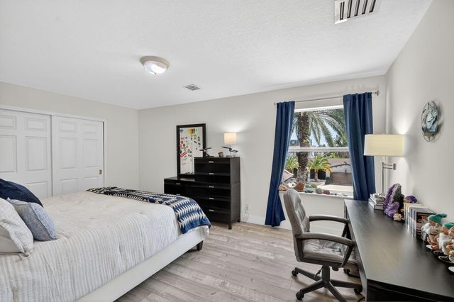 7249 NE Bay Harbour Avenue, Boca Raton, FL 33487