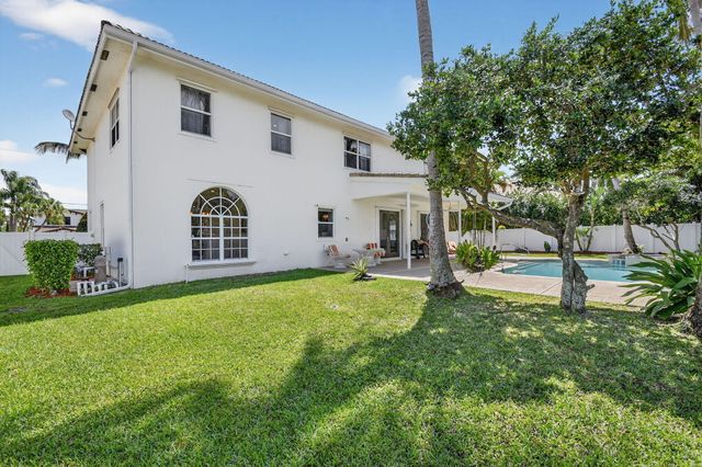 7249 NE Bay Harbour Avenue, Boca Raton, FL 33487