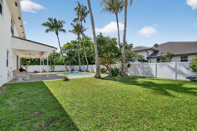7249 NE Bay Harbour Avenue, Boca Raton, FL 33487