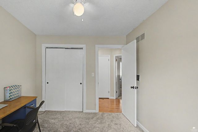 1805 Cedar Crest Drive, Manhattan, KS 66503