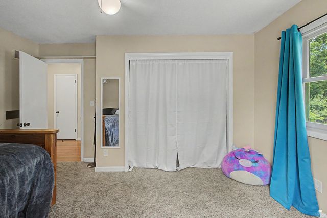 1805 Cedar Crest Drive, Manhattan, KS 66503