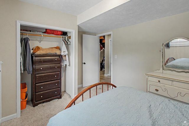 1805 Cedar Crest Drive, Manhattan, KS 66503