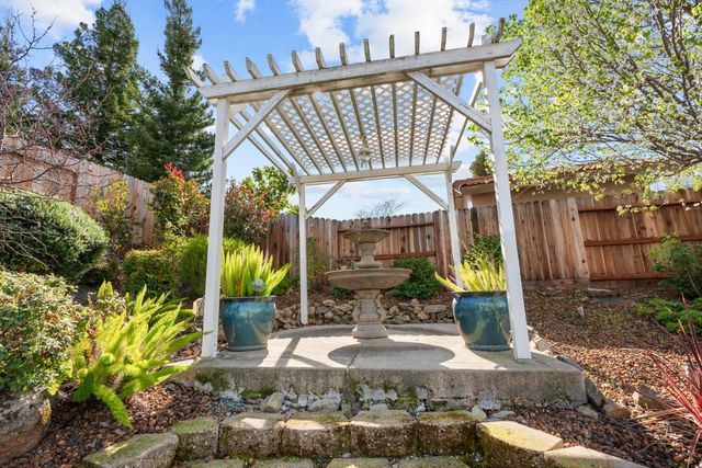 1729 Traziel Way, Folsom, CA 95630