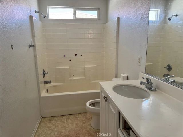 6134 Archwood Way, Palmdale, CA 93552