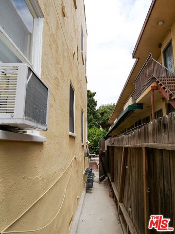 1845 N New Hampshire Avenue, Los Angeles, CA 90027