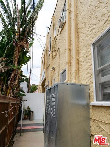 1845 N New Hampshire Avenue, Los Angeles, CA 90027