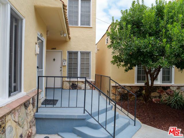 1845 N New Hampshire Avenue, Los Angeles, CA 90027