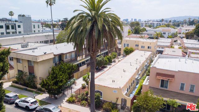 1845 N New Hampshire Avenue, Los Angeles, CA 90027