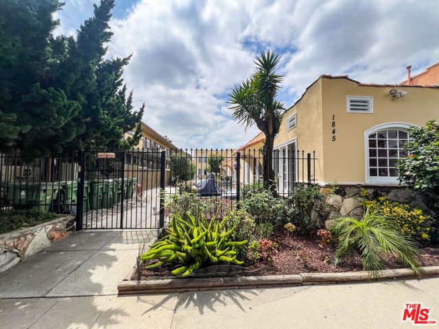 1845 N New Hampshire Avenue, Los Angeles, CA 90027