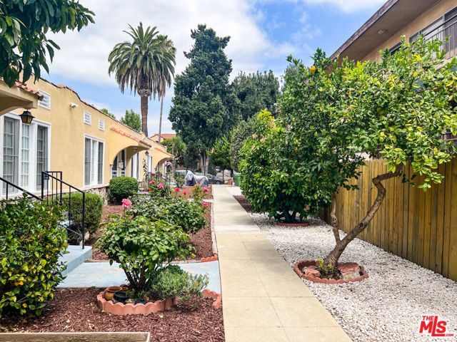 1845 N New Hampshire Avenue, Los Angeles, CA 90027