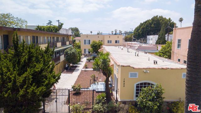 1845 N New Hampshire Avenue, Los Angeles, CA 90027