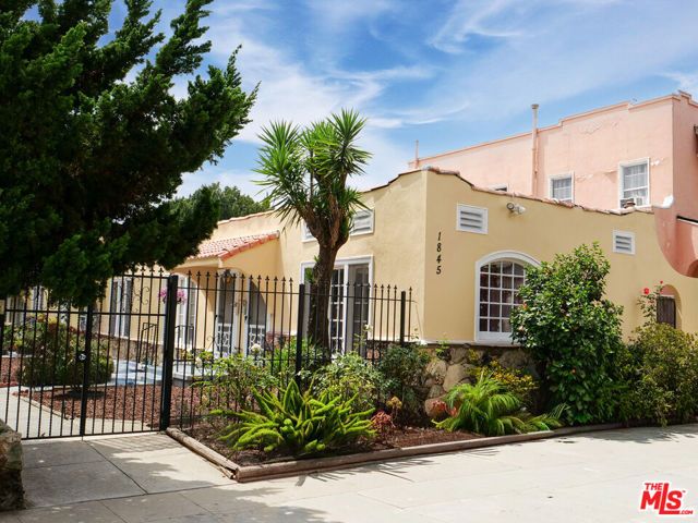 1845 N New Hampshire Avenue, Los Angeles, CA 90027