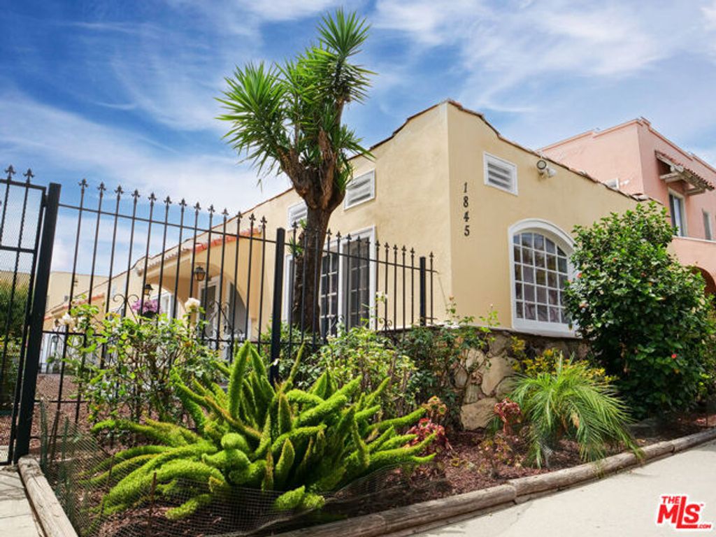 1845 N New Hampshire Avenue, Los Angeles, CA 90027
