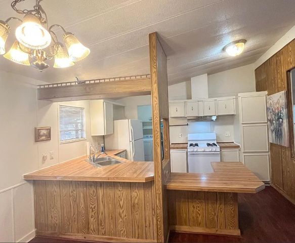 1103 Lipan TRL, Austin, TX 78733