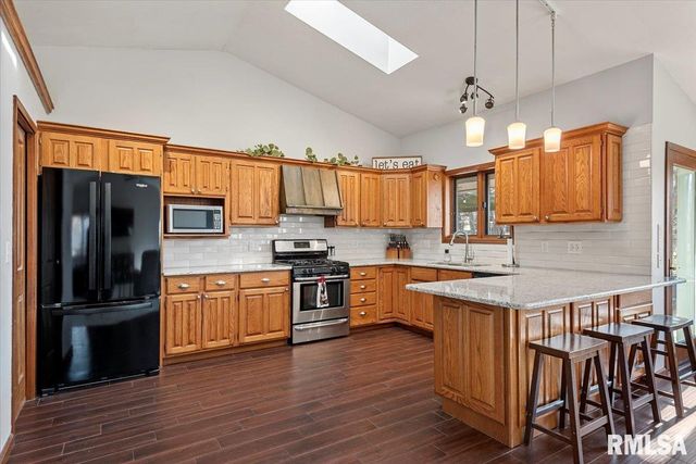 6378 DEER RUN Road, Rochester, IL 62563