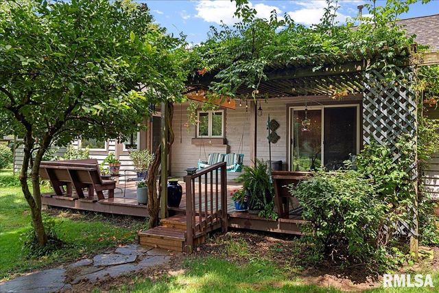 6378 DEER RUN Road, Rochester, IL 62563