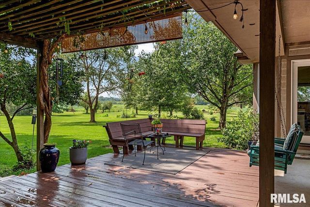 6378 DEER RUN Road, Rochester, IL 62563