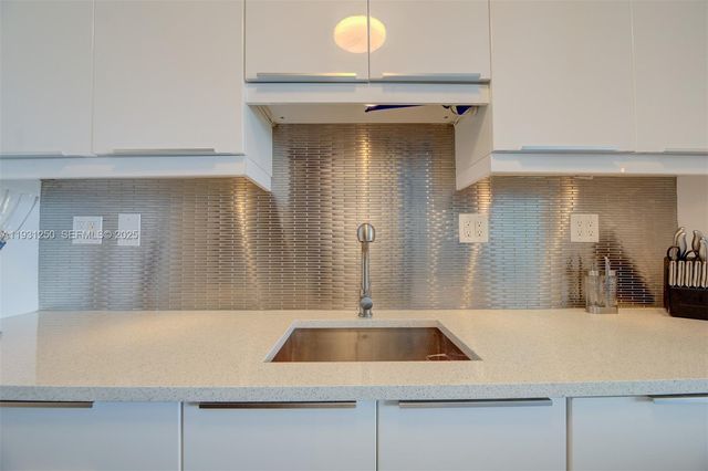 1000 West Ave 1510, Miami Beach, FL 33139