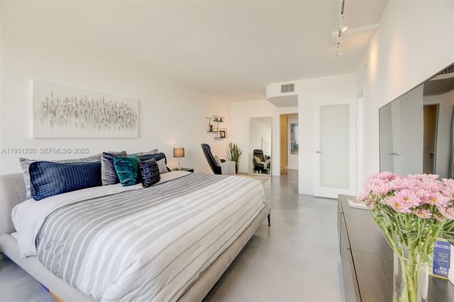 1000 West Ave 1510, Miami Beach, FL 33139