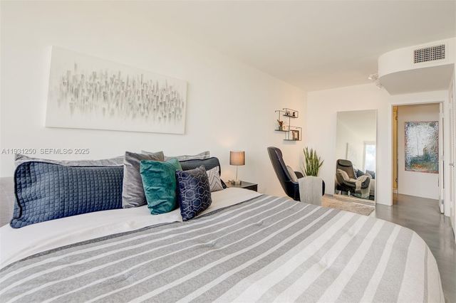 1000 West Ave 1510, Miami Beach, FL 33139