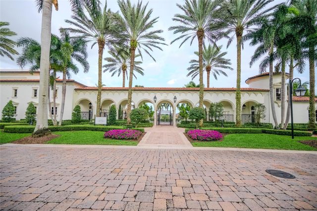 6359 Bellamalfi Street, Boca Raton, FL 33496