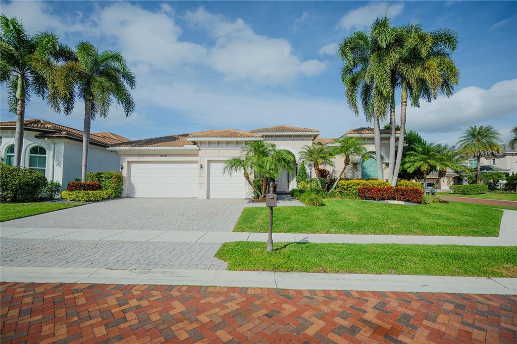 6359 Bellamalfi Street, Boca Raton, FL 33496