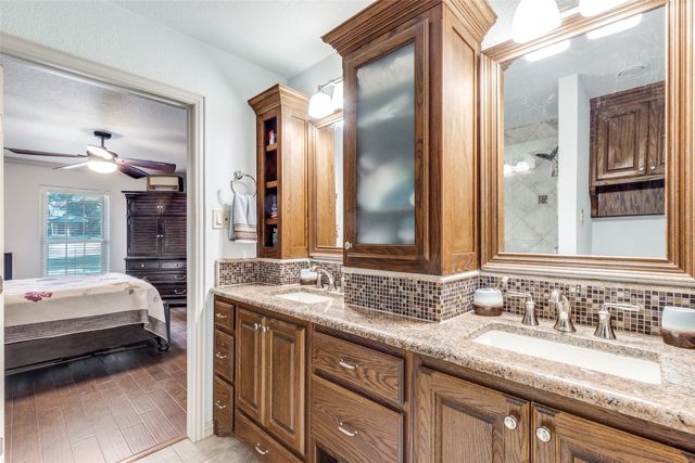 14055 Red Oak Circle N, Frisco, TX 75071