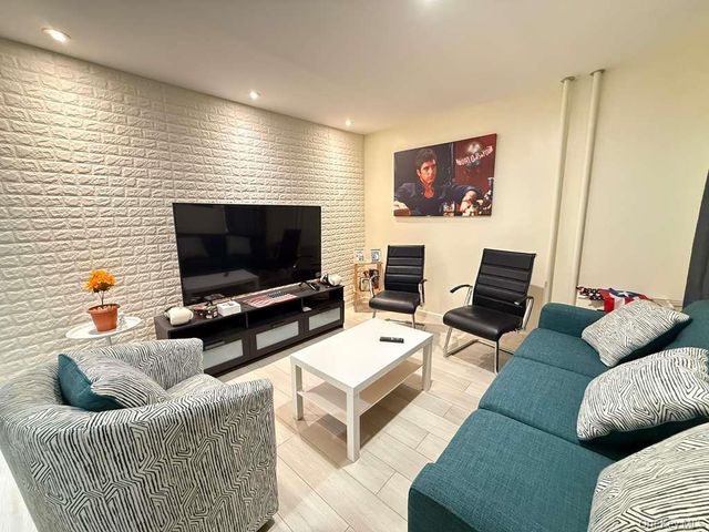 252 Woodbine Street, Brooklyn, NY 11221